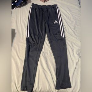 Adidas toro 17 size small